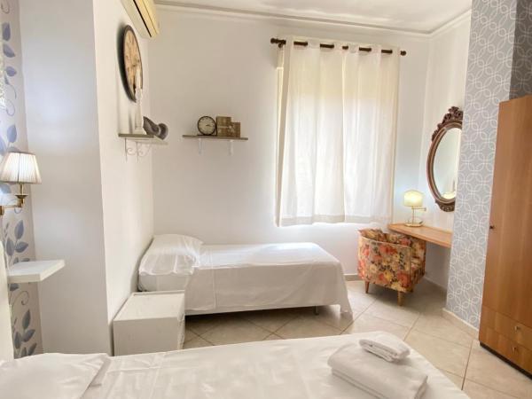 Hotel Europeo Napoli : photo 1 de la chambre appartement supérieur