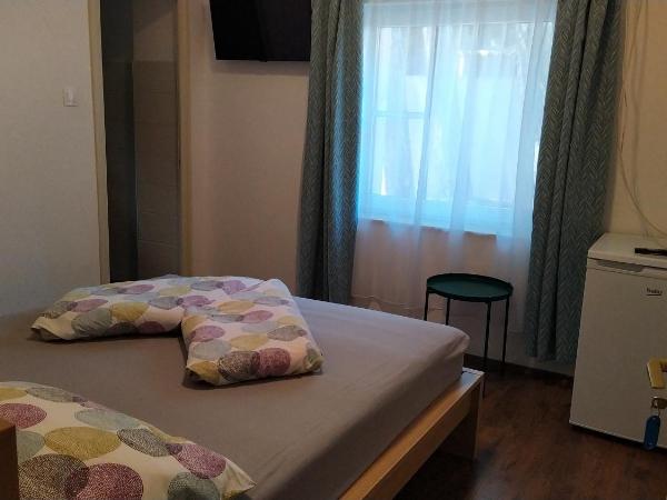VilLa AdeLe : photo 7 de la chambre chambre standard lit queen-size