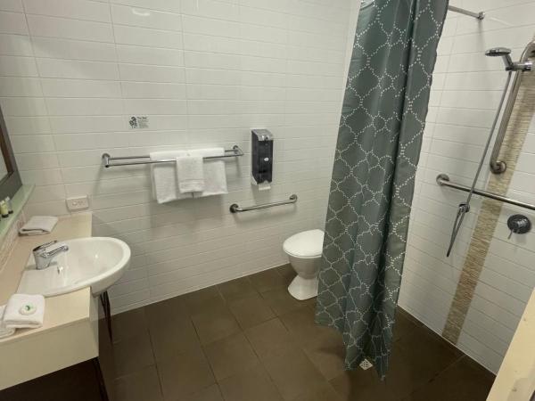 Sfera's Park Suites & Convention Centre : photo 3 de la chambre suite standard