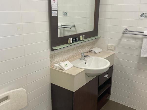 Sfera's Park Suites & Convention Centre : photo 4 de la chambre suite standard