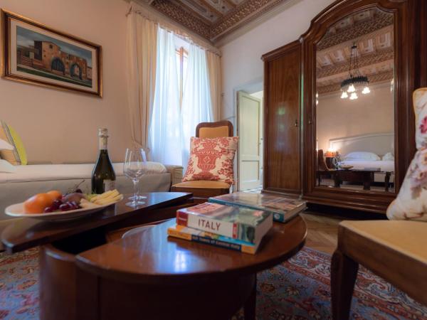 Villa Scacciapensieri Boutique Hotel : photo 4 de la chambre chambre double deluxe avec lit d'appoint