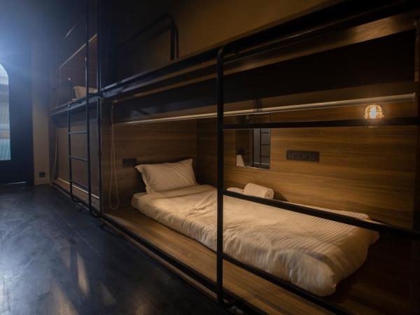 Mayura Aureole CoLiving : photo 1 de la chambre lit superposé dans dortoir mixte