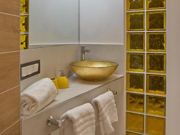 Bedroom more than a bed : photo 3 de la chambre chambre double deluxe avec douche