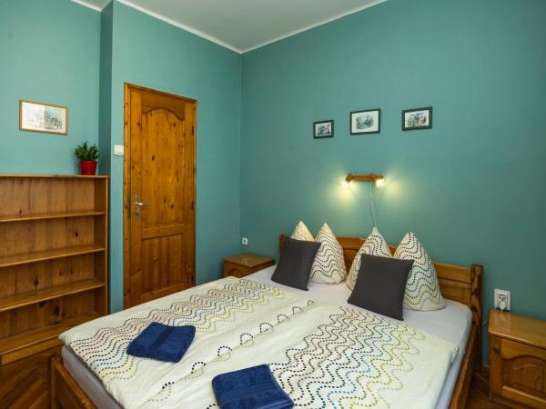 Cecey Vendégház : photo 5 de la chambre chambre double