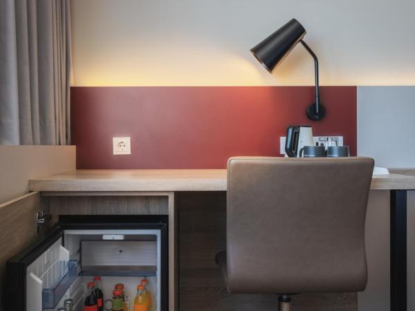 Crowne Plaza Frankfurt Congress Hotel, an IHG Hotel : photo 3 de la chambre chambre standard lit queen-size