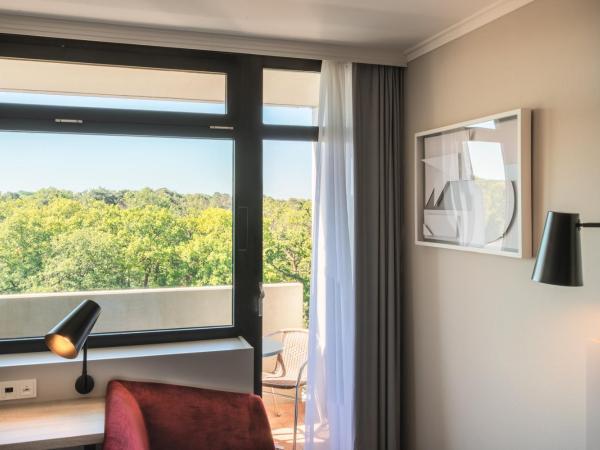 Crowne Plaza Frankfurt Congress Hotel, an IHG Hotel : photo 5 de la chambre chambre simple lit queen-size deluxe avec balcon - non-fumeurs