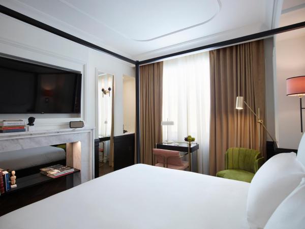 Villa Brown Ermou, a member of Brown Hotels : photo 1 de la chambre chambre lit king-size classique