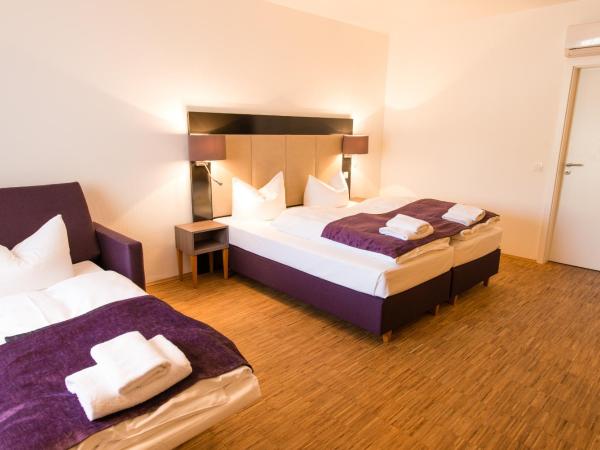 Goethe Business Hotel by Trip Inn : photo 1 de la chambre chambre quadruple