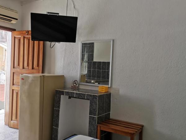 Hotel Hortencia : photo 3 de la chambre chambre deluxe