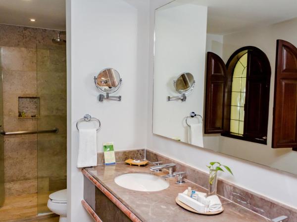 Hotel Guadalajara Plaza Ejecutivo : photo 3 de la chambre suite