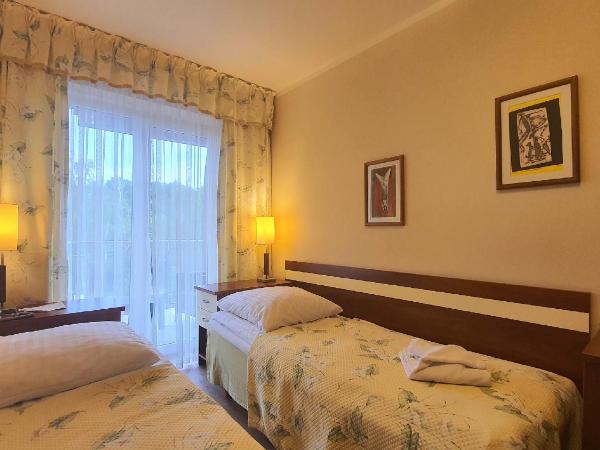 Villa Delfin Spa : photo 4 de la chambre petite chambre double