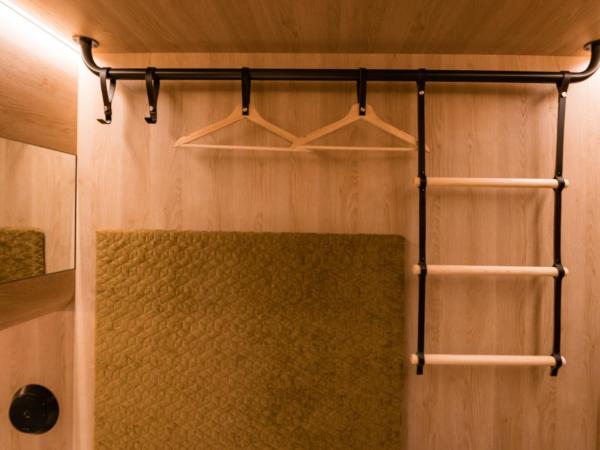 CAB20 : photo 6 de la chambre cabine simple avec salle de bains commune 