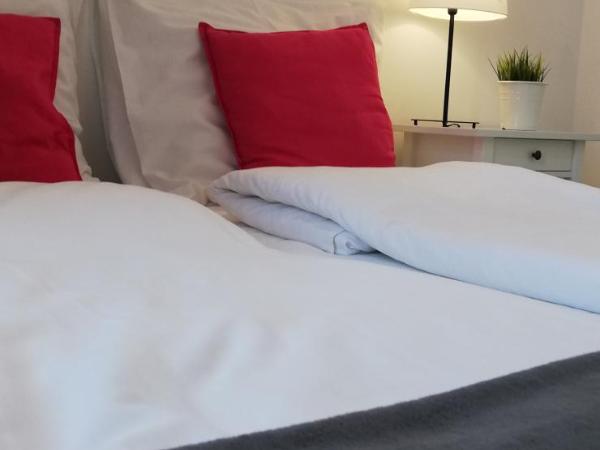 Rooms by Apartamenty Lubartowska Street : photo 8 de la chambre chambre double avec salle de bains privative