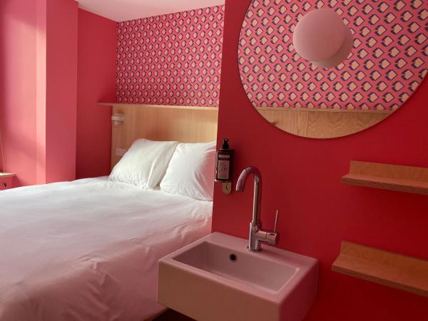 Cosmiques Hotel - Centre Chamonix : photo 6 de la chambre chambre double - 13 m2