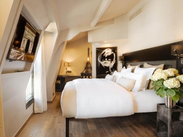 B Montmartre : photo 1 de la chambre chambre dernier Étage avec hammam