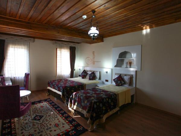 Bacchus Pension : photo 10 de la chambre chambre triple supérieure