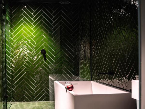 Moss Hotel : photo 9 de la chambre chambre lit king-size supérieure - baignoire grove