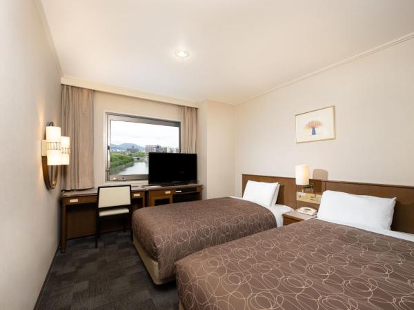 HOTEL MYSTAYS Hiroshima Peace Park : photo 1 de la chambre chambre lits jumeaux standard - vue sur parc - non-fumeurs