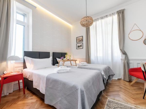 Evala luxury rooms with pool and garden : photo 3 de la chambre chambre double ou lits jumeaux