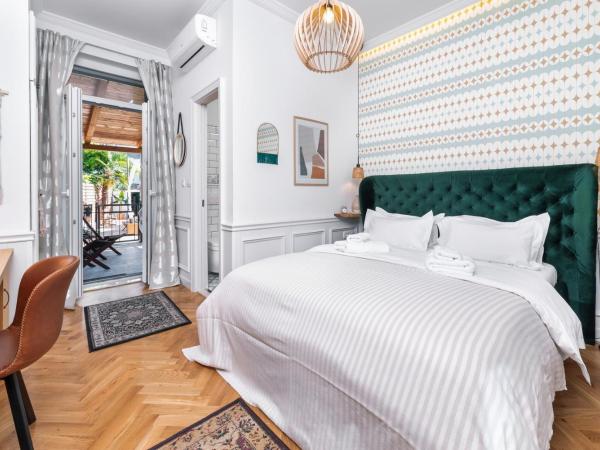Evala luxury rooms with pool and garden : photo 2 de la chambre chambre double avec terrasse