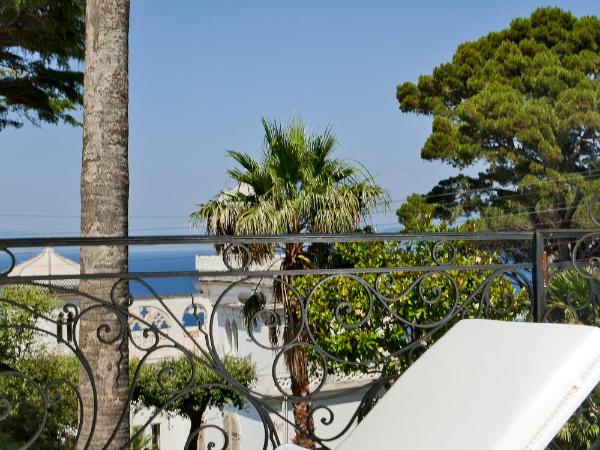 Luxury Villa Excelsior Parco : photo 9 de la chambre chambre double deluxe - vue sur mer