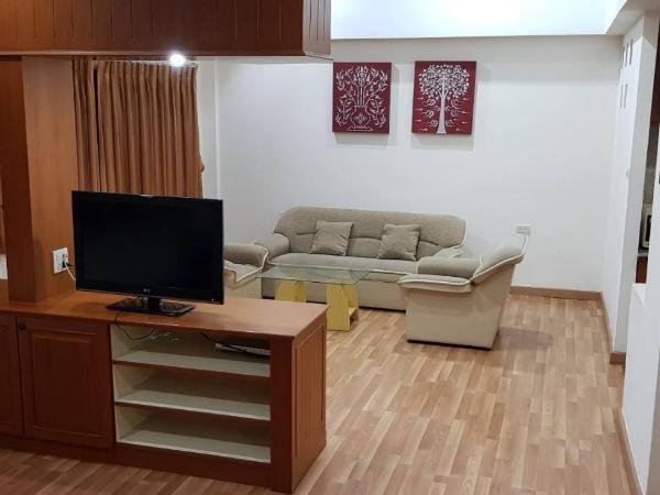 JOLLY GUESTHOUSE & RESTAURANT : photo 2 de la chambre chambre double deluxe avec baignoire