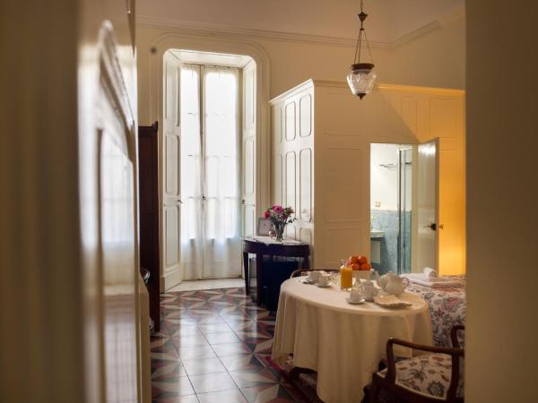 Palazzo Bernardini Suites : photo 5 de la chambre chambre double