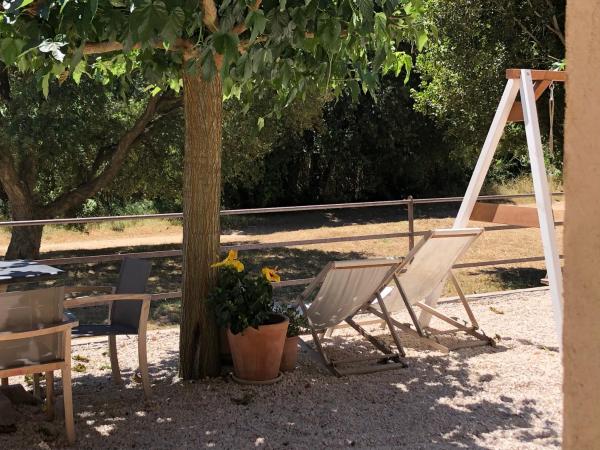 Le Clos des Sept Palmiers : photo 9 de la chambre chambre double avec accès au jardin