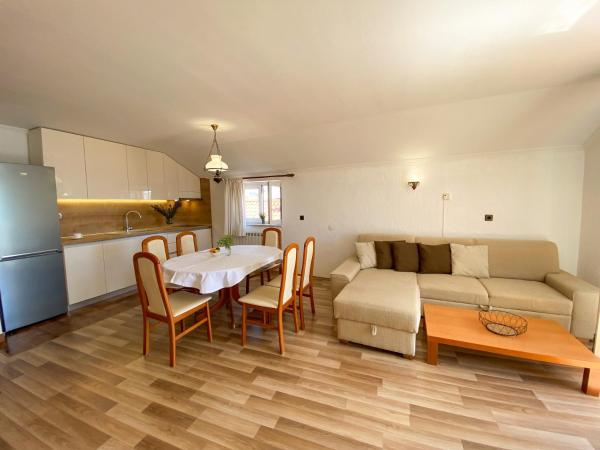 Villa Adria : photo 9 de la chambre appartement 2 chambres avec terrasse et vue sur la mer