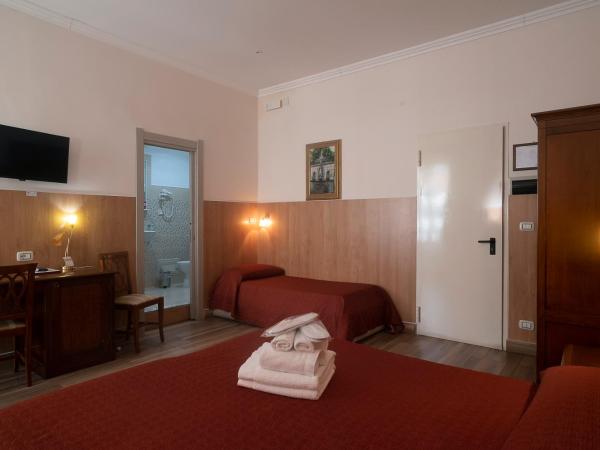 Hotel Tonic : photo 3 de la chambre chambre triple