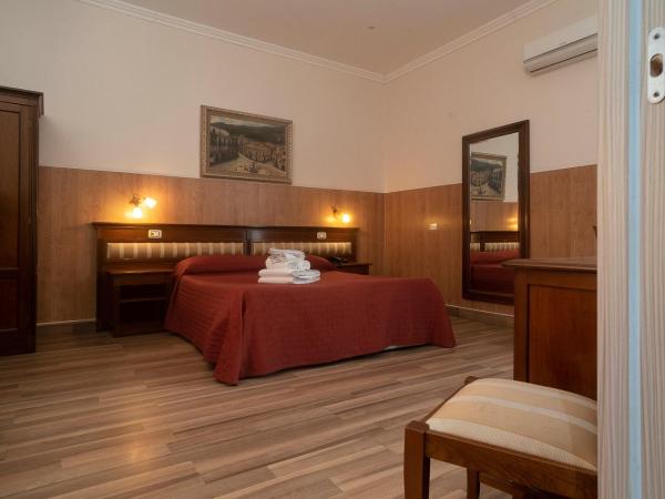 Hotel Tonic : photo 4 de la chambre chambre double ou lits jumeaux exécutive