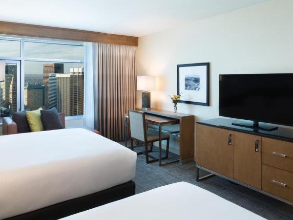 Hyatt Regency Denver at Colorado Convention Center : photo 4 de la chambre chambre quadruple avec vue sur la ville