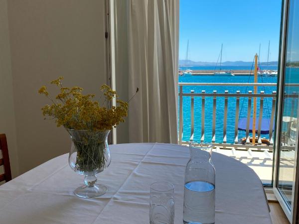 Villa Adria : photo 2 de la chambre appartement 3 chambres avec balcon et vue sur la mer