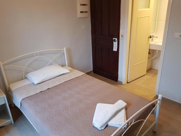 Archontiki City Hotel : photo 4 de la chambre chambre simple Économique