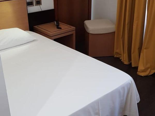 Hotel Cimarosa : photo 2 de la chambre chambre simple