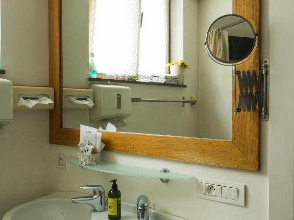 B&B Le Coquin : photo 1 de la chambre chambre familiale avec vue sur rivière