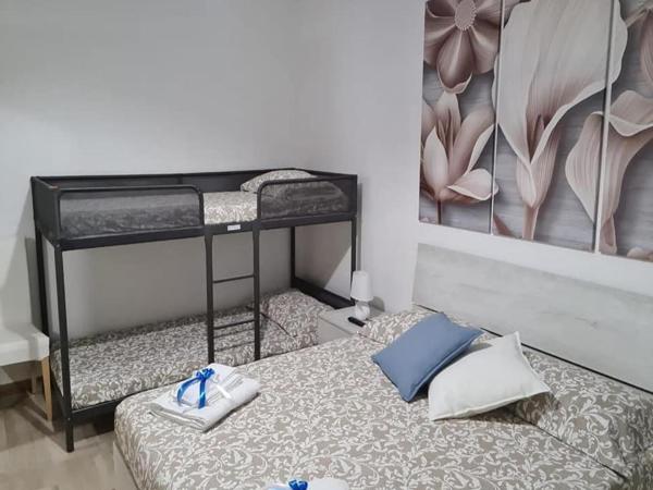 B&B Villa Chiara Bed and Breakfast : photo 3 de la chambre chambre double ou lits jumeaux supérieure - vue sur montagnes