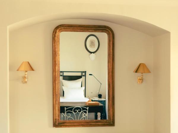 Hotel la Ponche : photo 7 de la chambre suite junior - vue sur mer