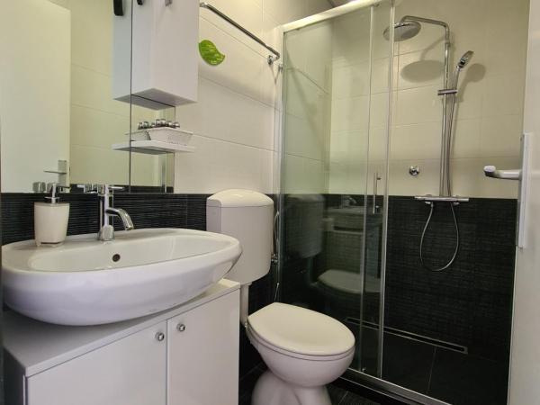 Bed and Breakfast Villa Klaic : photo 3 de la chambre chambre double deluxe avec balcon - vue sur mer