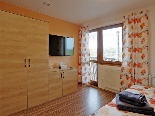 ELTAKO penzion : photo 2 de la chambre chambre double deluxe avec balcon