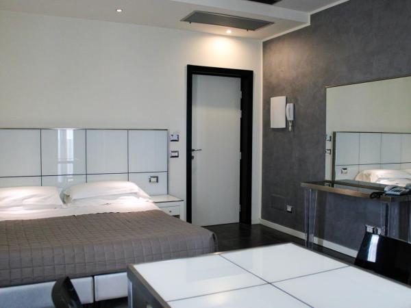 Atmosphere Suite Hotel : photo 10 de la chambre suite junior avec balcon (2 adultes)