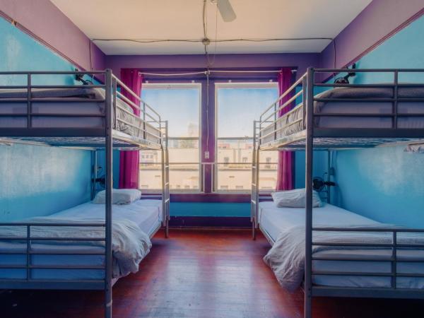 Lucky D's Youth and Traveler's Hostel : photo 4 de la chambre lit dans dortoir mixte de 4 lits