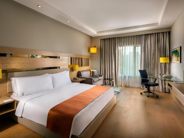 Holiday Inn Agra MG Road an IHG Hotel : photo 1 de la chambre 1 king standard room with 15% discount on food and beverages, ironing and laundry | happy hour (1+1) from 4pm to 6pm