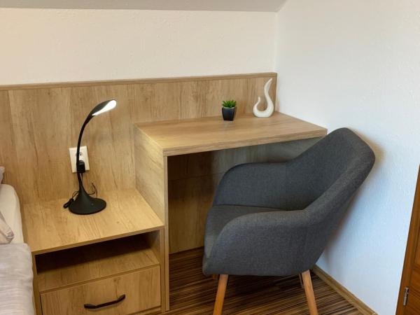 ELTAKO penzion : photo 5 de la chambre chambre double deluxe avec balcon