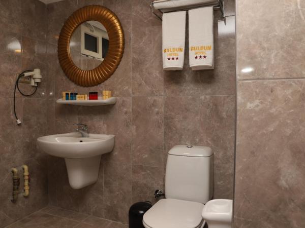 Buldum Otel : photo 2 de la chambre chambre triple standard