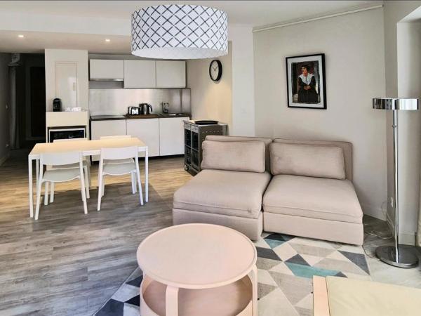 La Résidence Arles Centre : photo 1 de la chambre appartement - rez-de-chaussée