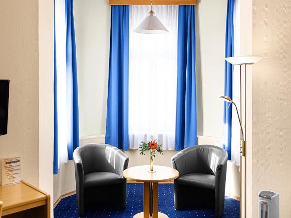 Hotel-Pension Wild : photo 10 de la chambre chambre double ou lits jumeaux avec salle de bains privative