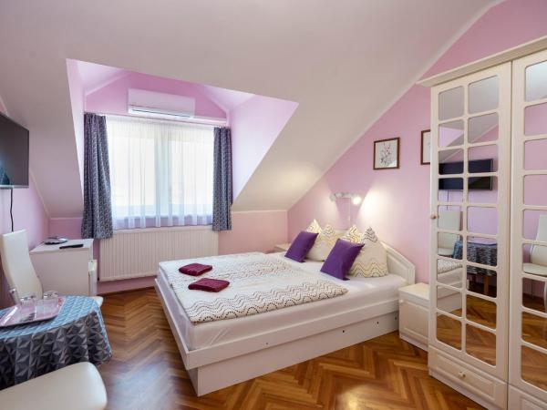 Cecey Vendégház : photo 10 de la chambre chambre double