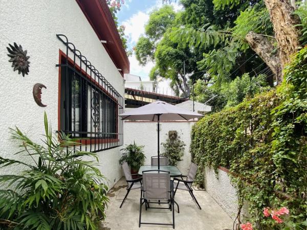 Cozy Private Room : photo 9 de la chambre chambre double avec salle de bains privative extérieure