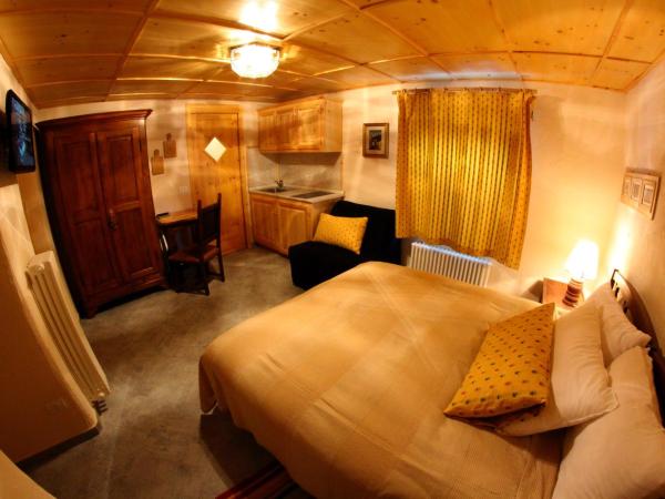 Maison Du-Noyer Chambres et Tables d'Hotes : photo 2 de la chambre chambre double standard